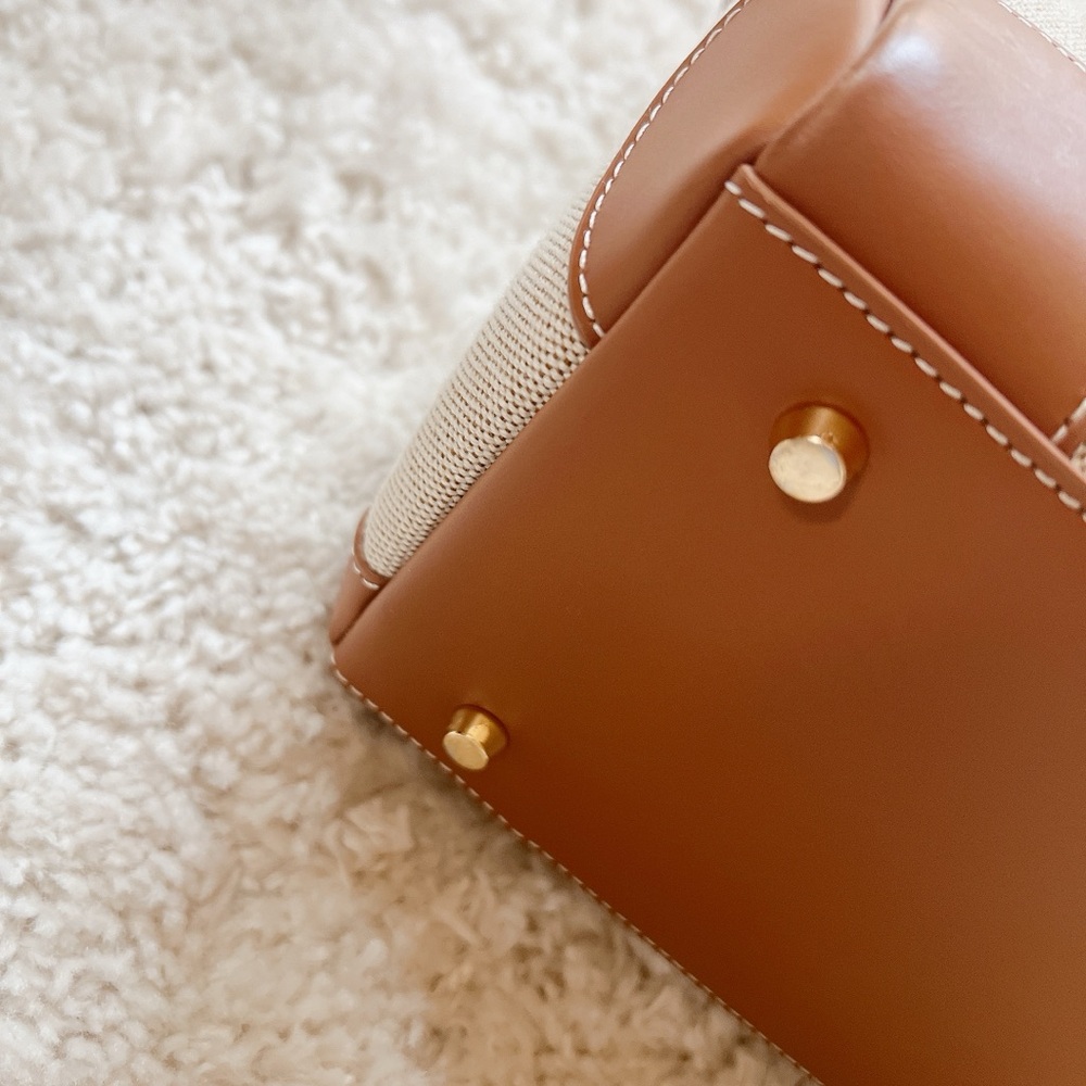 Verafied Beige Canvas Book Tote Bag - Picture 5 of 10
